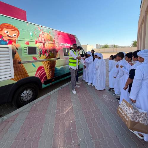Onsite live ice cream station at school carnival